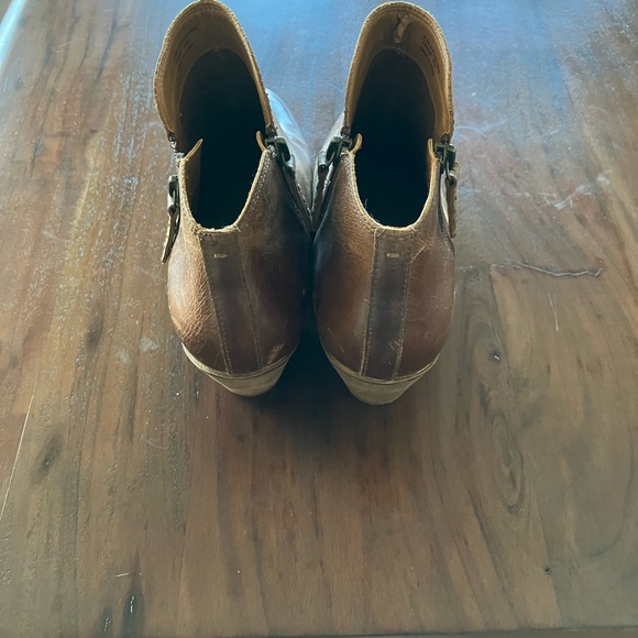 Frye & Co Judith Double Zip Booties Boots Cognac Size 8.5 - Picture 2 of 5